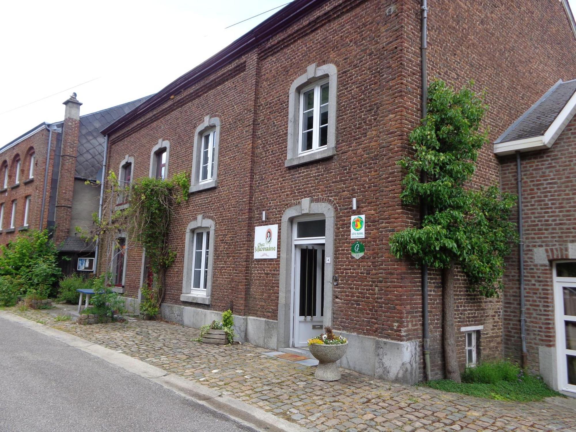 Chez Marraine Villa Nassogne Exterior photo